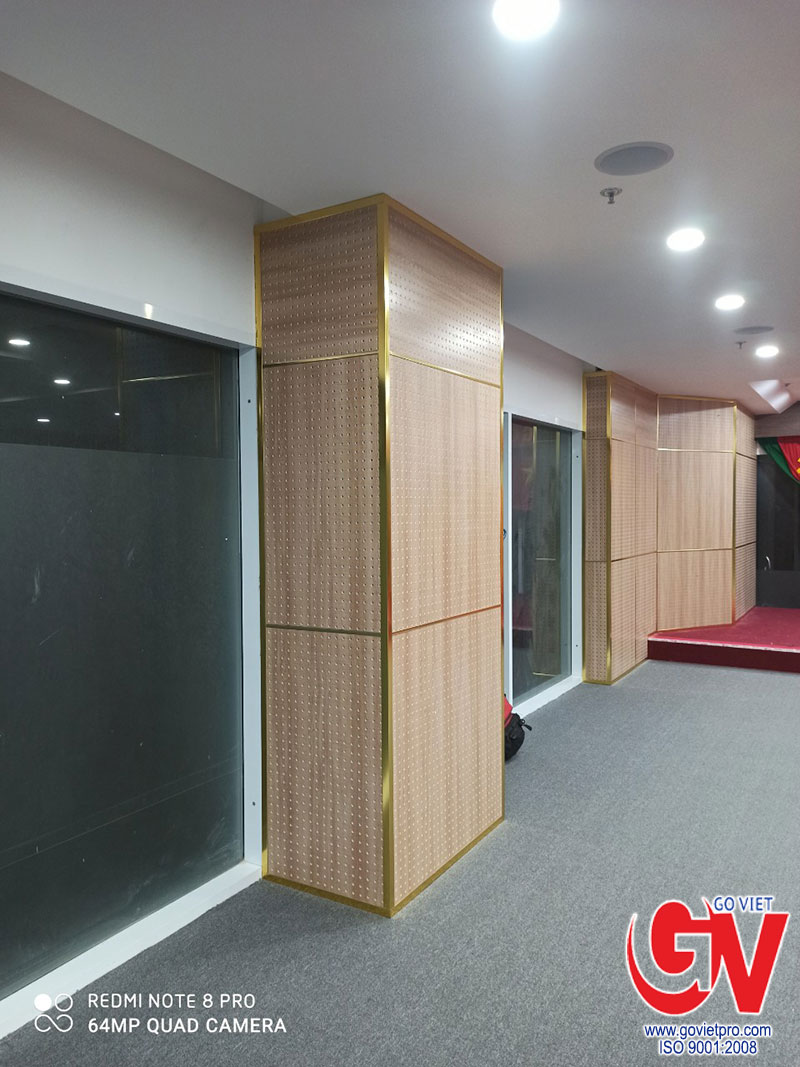 Công trình thi công Hội trường Công Ty TNHH Tincons với Ván nhựa PVC tiêu âm đục lỗ