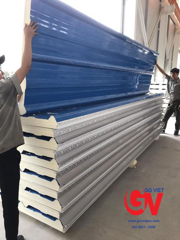 Báo giá tôn xốp Hoa Sen các loại mới nhất hiện nay 5 Tác dụng cách nhiệt, chống nóng tối ưu cho mọi công trình