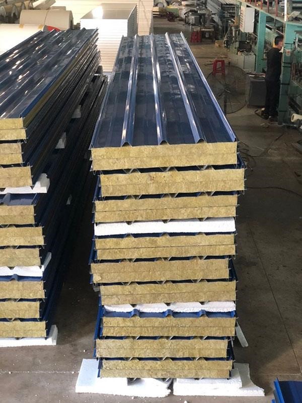 Tấm lợp Rockwool chống nóng