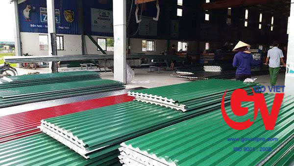 Báo giá tôn chống nóng các loại mới nhất 2022 2 Tôn chống nóng chất lượng cao tại Gỗ Việt