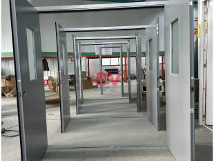 Trang chủ 36 Dãy cửa thép chống cháy 60 phút có ô kính cường lực ngăn cháy đang được kiểm tra tại xưởng sản xuất.