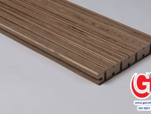 Gỗ tiêu âm xẻ rãnh so le là gì?