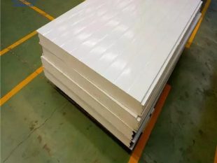 Tấm Panel PU Cách Nhiệt - Chống Cháy 3 Thi cong vach panel nha xuong 6