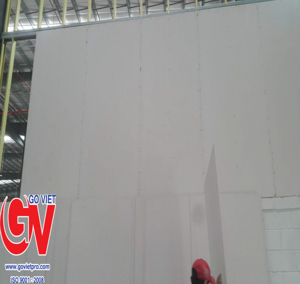 Gỗ Việt thi công vách chống cháy nhà xưởng bằng tấm KHS uy tín
