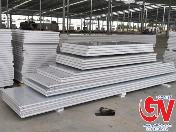 vach-ngan-nha-xuong-gia-re