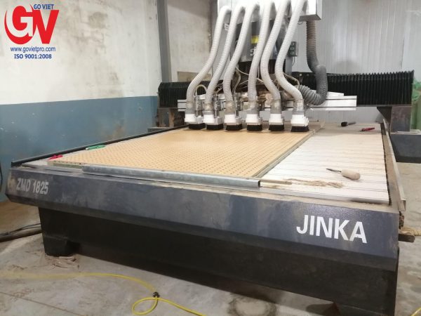 Đặc điểm gỗ tiêu âm: cấu tạo, khả năng tiêu âm và lưu ý lắp đặt 3 Quá trình sản xuất gỗ tiêu âm được trải qua công nghệ đặc biệt