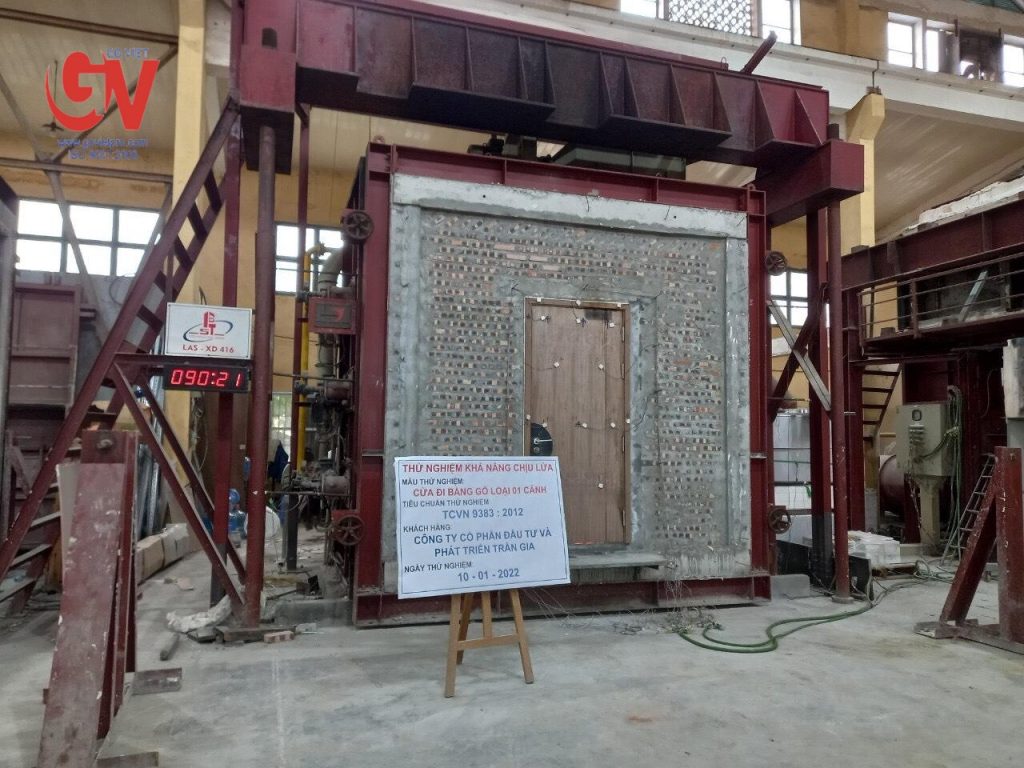 Cửa chung cư chống cháy bảo đảm an toàn khi có sự cố cháy nổ