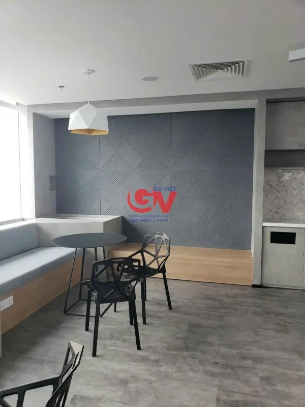 Tấm PET Acoustic: Giải pháp âm thanh tiên tiến cho nội thất 4 Tấm PET Acoustic ốp tường khu vực lounge văn phòng, họa tiết CNC hình học