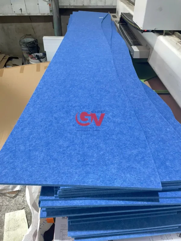 Xưởng gia công CNC tấm nỉ tiêu âm màu xanh dương tại Gỗ Việt