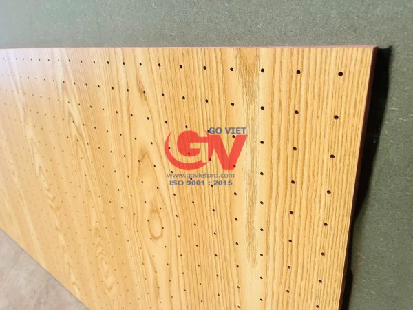 Ván gỗ tiêu âm chống cháy phủ Laminate là gì? Có tốt không? 2 Ván gỗ tiêu âm chống cháy phủ Laminate là một trong những vật liệu cao cấp