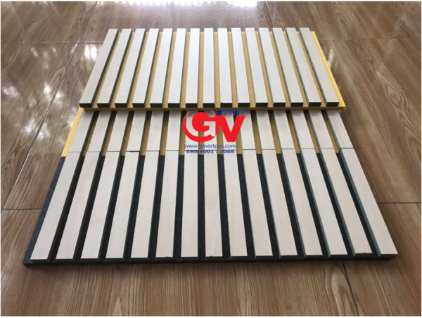 TOP 4 vật liệu để làm Tấm Ốp Tường Tiêu Âm trang trí chất lượng 2 tấm lam gỗ tiêu âm