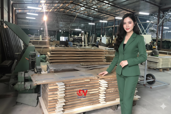 CỬA NHỰA COMPOSITE GOVIETPRO 5 Cửa nhựa composite giá tại xưởng sản xuất