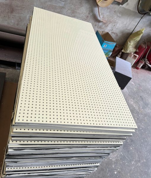 tấm tiêu âm nhựa siêu nhẹ treo trần