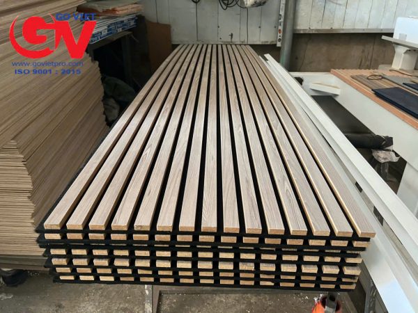 giá lam gỗ nhựa tiêu âm