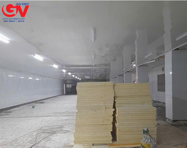 gia-tam-panel-pvc-khang-axit