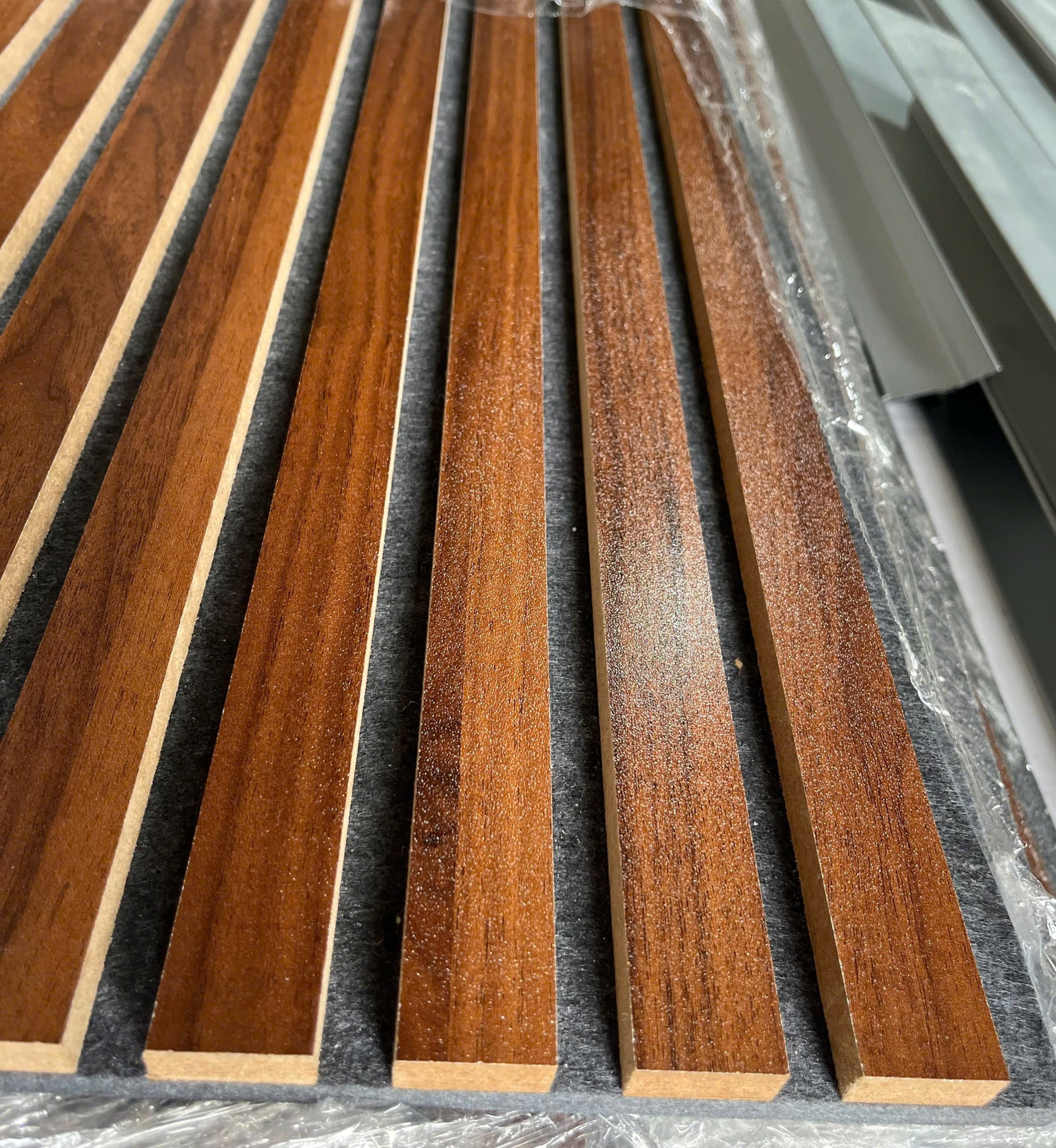 Cấu tạo chi tiết tấm lam sóng gỗ MDF lõi xanh chống ẩm HMR của Gỗ Việt