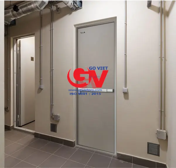 Cửa thép chống cháy đơn EI90 tích hợp thanh thoát hiểm Panic Bar thương hiệu Gỗ Việt