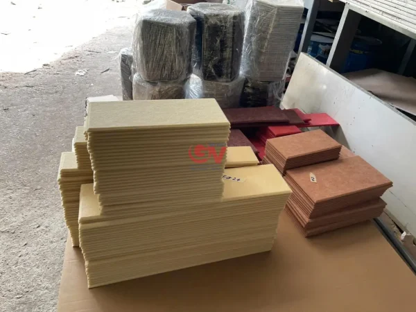 Trang Trí Văn Phòng Bằng Tấm Polyester Fiber: Đẹp Modern, Tiêu Âm Hiệu Quả 4 Các mảng tấm tiêu âm Polyester Fiber gia công sẵn kho tại Gỗ Việt Pro