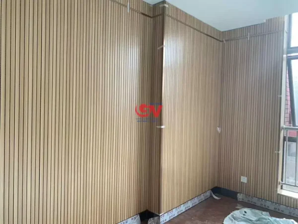 Gỗ tiêu âm soi rãnh ứng dụng ốp tường phòng giám đốc